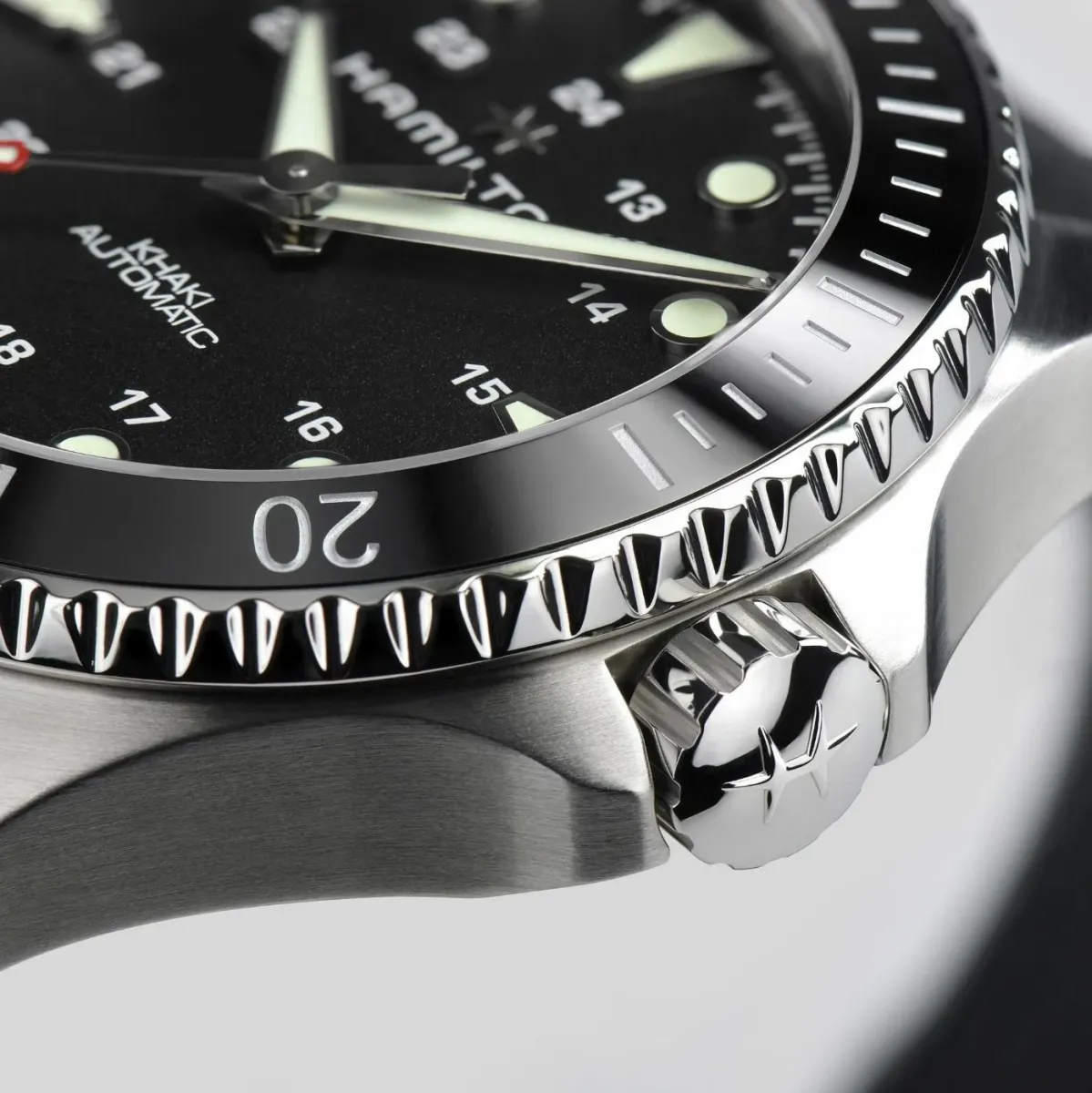 Наручные часы  Hamilton  Khaki Navy Hamilton H82515330 (фото 3)