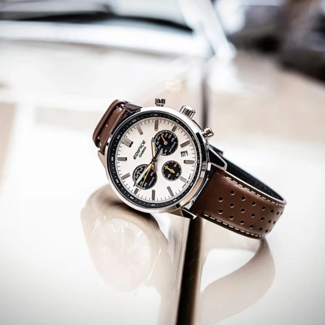 Часы  Casio  Edifice Casio EFR-575L-7A (фото 4)