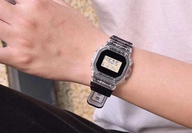 Наручные часы  Casio  G-Shock Casio DW-5600SK-1E (фото 8)