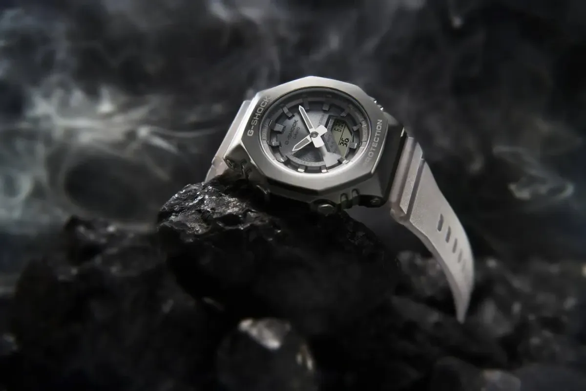 Часы  Casio  G-Shock Casio GM-S2100MF-1A (фото 6)