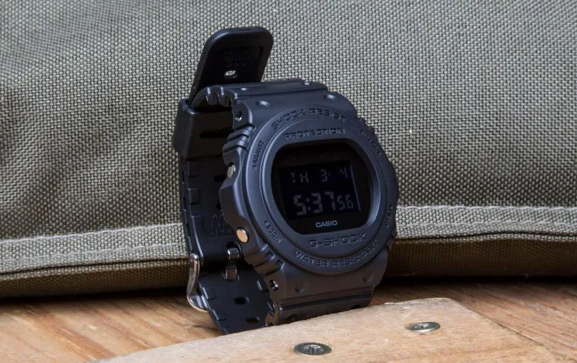 Наручные часы  Casio  G-Shock Casio DW-5750E-1B (фото 7)