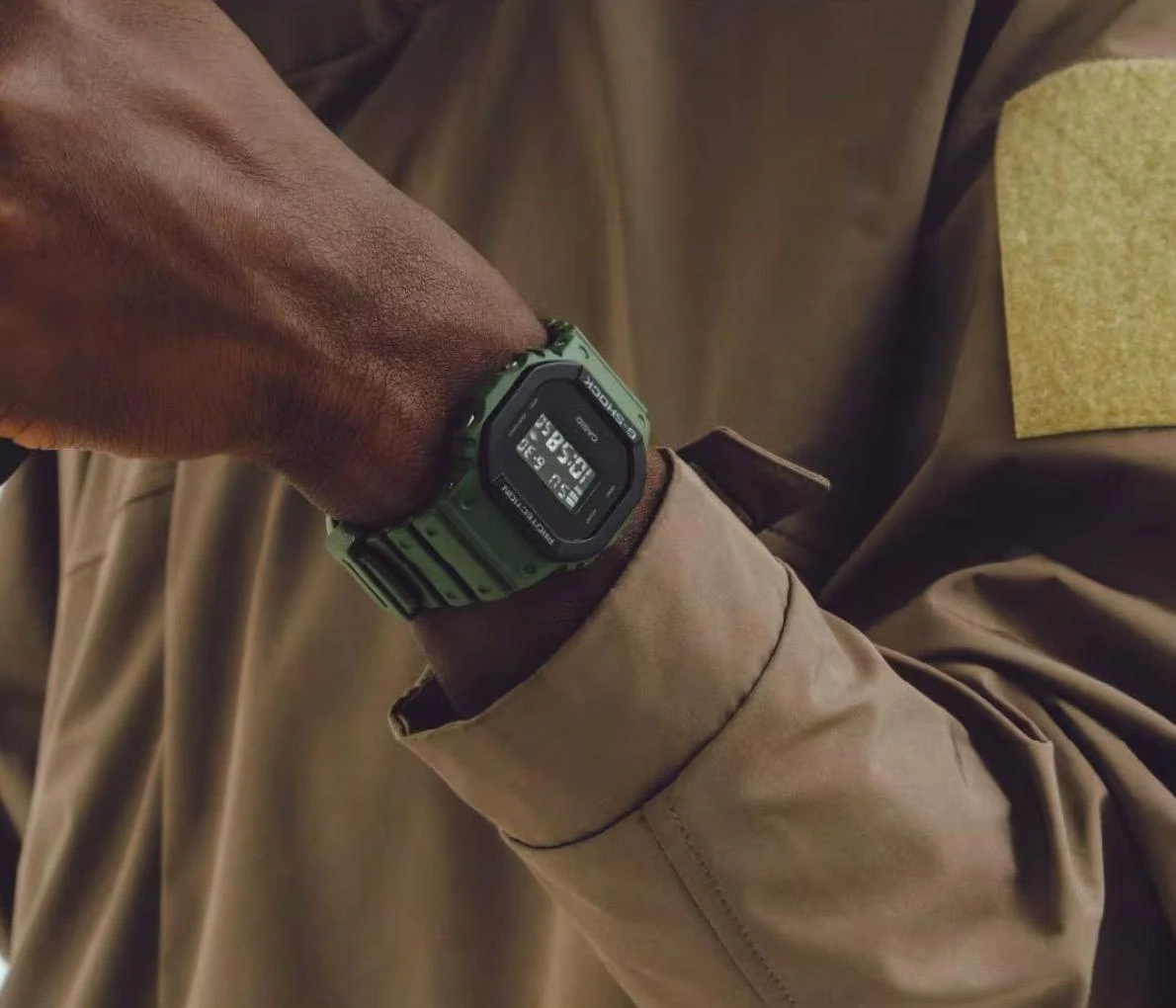 Наручные часы  Casio  G-Shock Casio DW-5610UU-3E (фото 3)