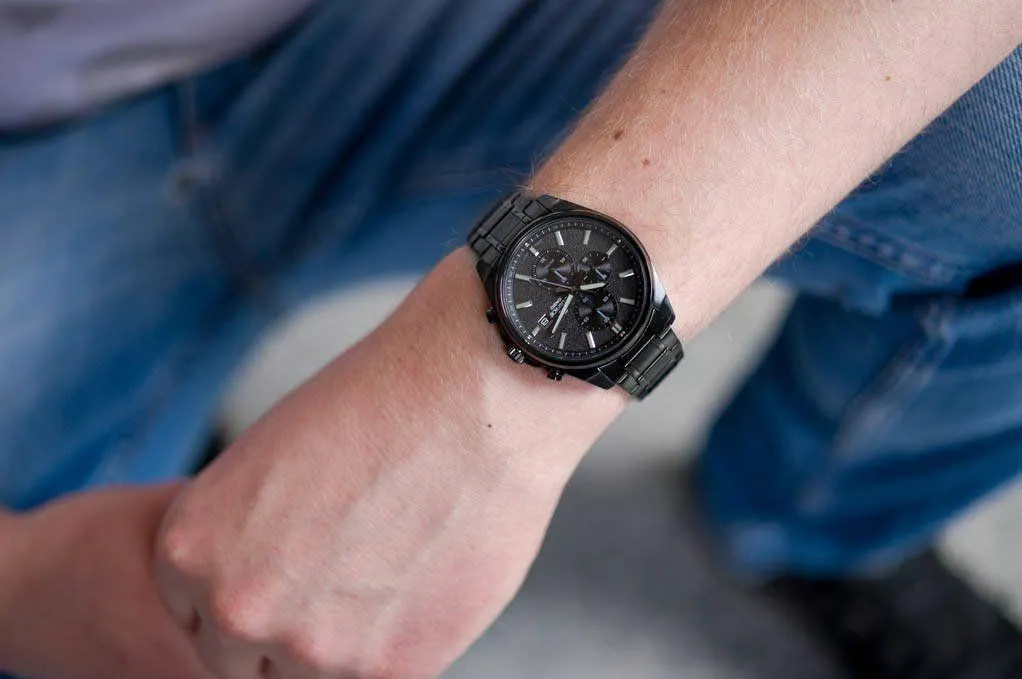 Наручные часы  Casio  Edifice Casio EFV-610DC-1A (фото 7)