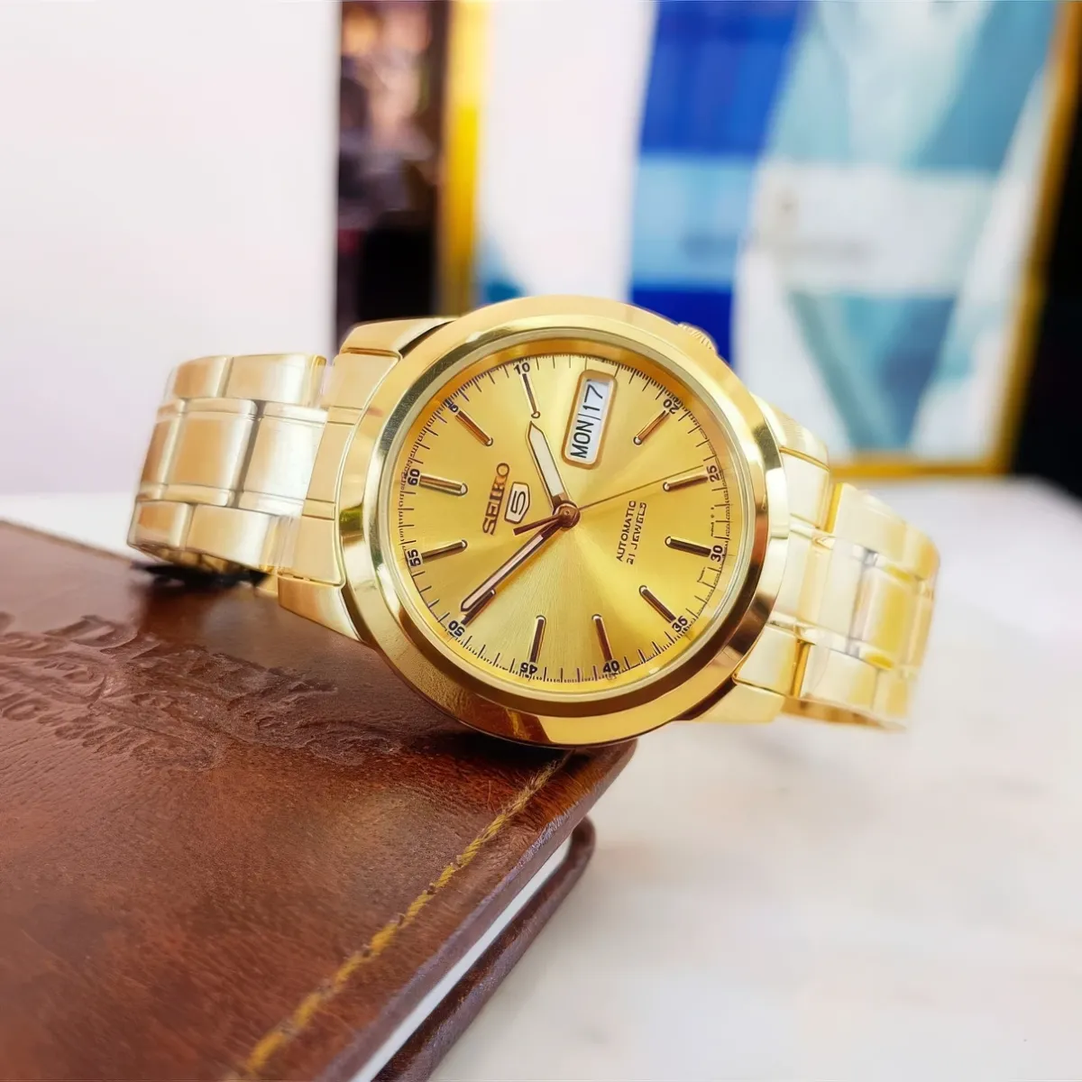 Наручные часы  Seiko  Seiko 5 Seiko SNKE56K1 (фото 4)