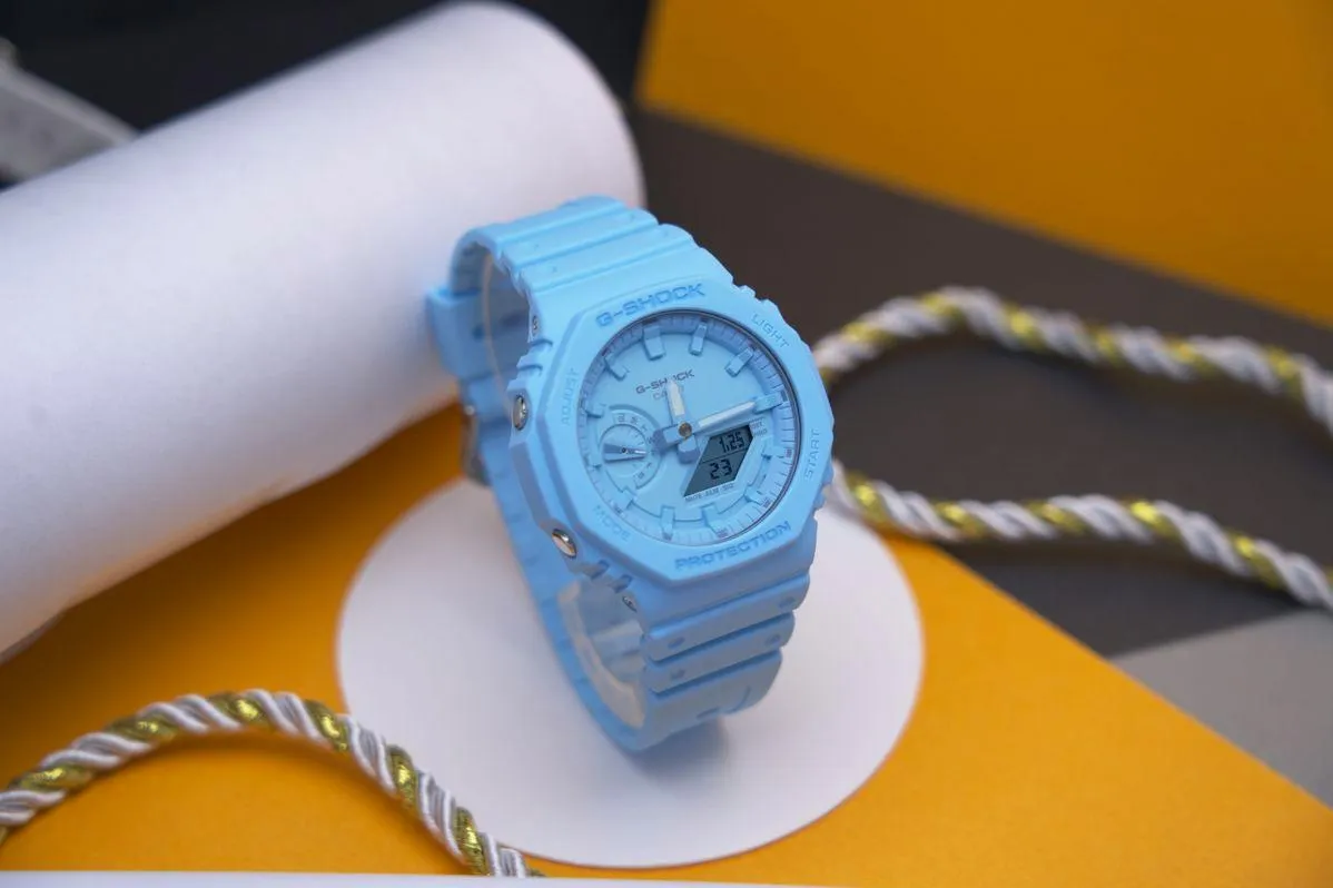 Часы  Casio  G-Shock Casio GA-2100-2A2 (фото 6)