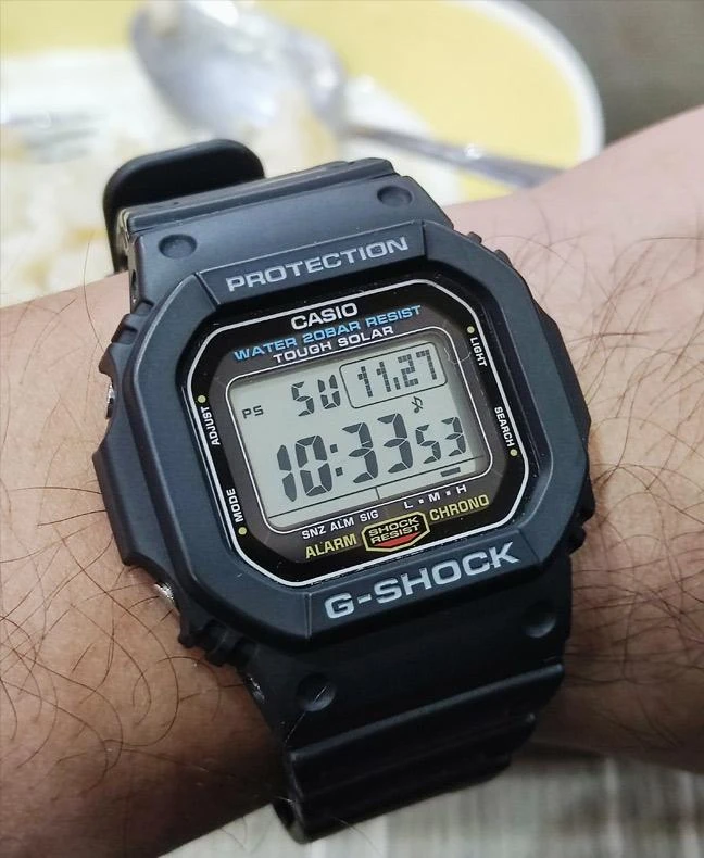 Наручные часы  Casio  G-Shock Casio G-5600UE-1E (фото 7)