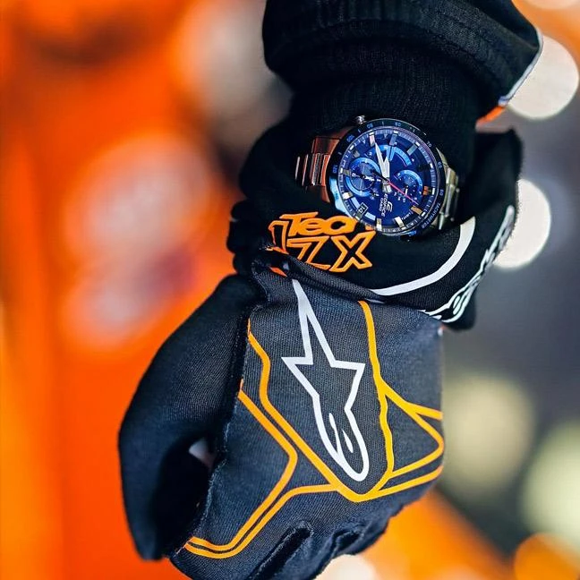 Наручные часы  Casio  Edifice Casio EQB-900DB-2A (фото 6)