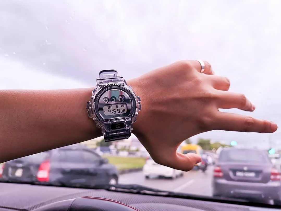 Наручные часы  Casio  G-Shock Casio DW-6900SK-1E (фото 3)