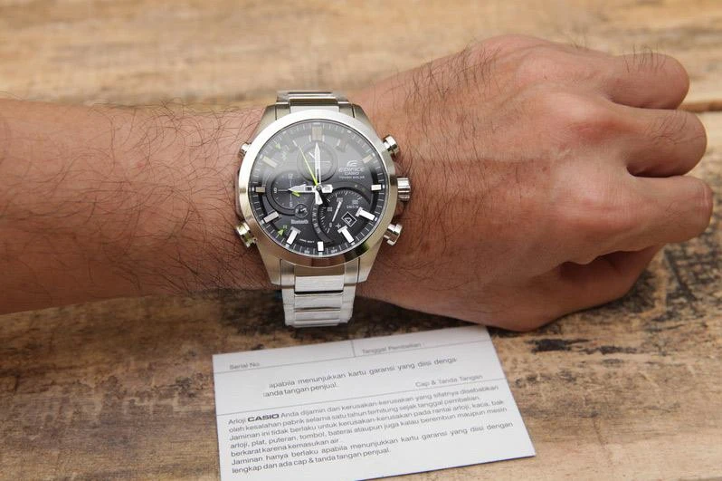 Наручные часы  Casio  Edifice Casio EQB-501D-1A (фото 5)