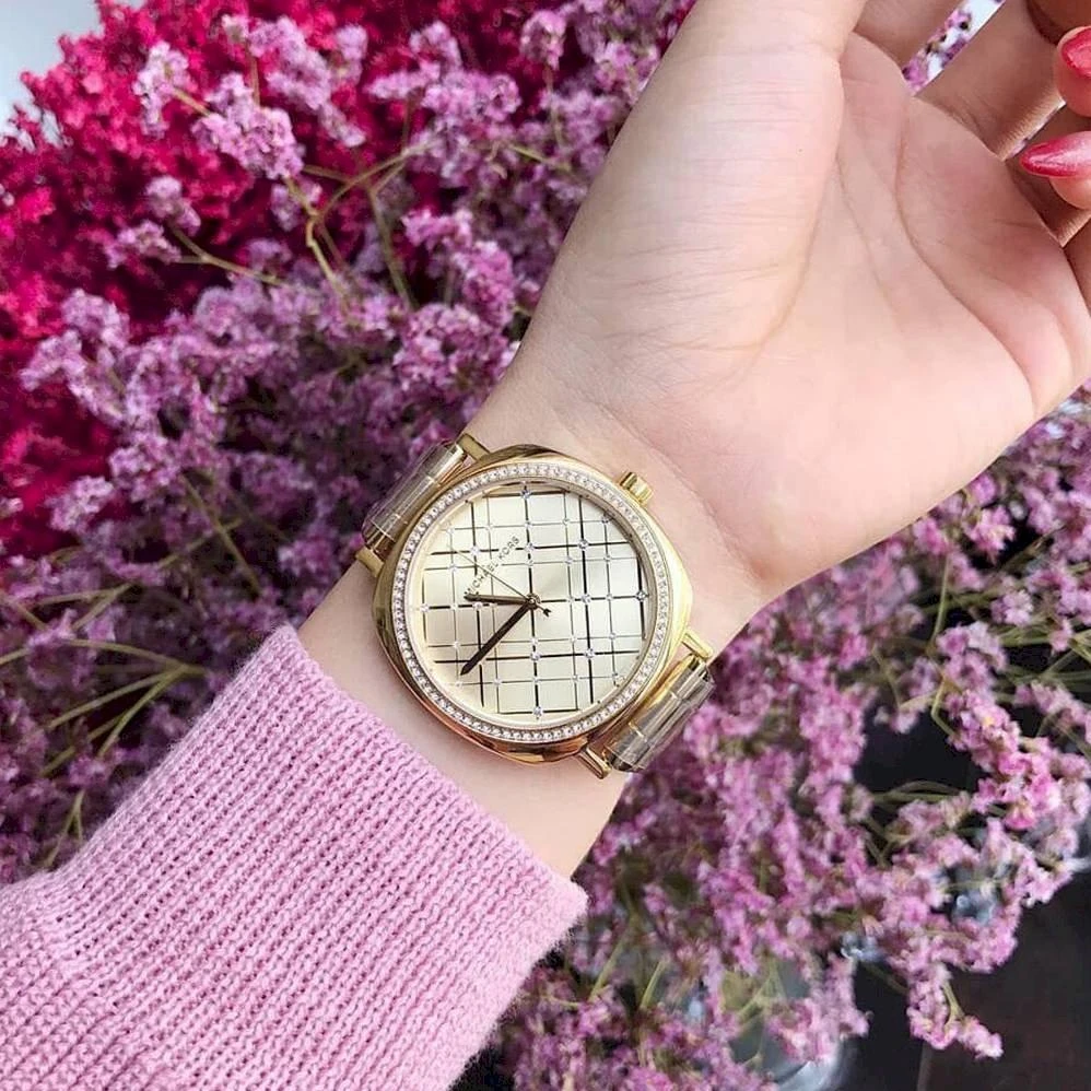 Наручные часы  Michael Kors  Gold-Tone Michael Kors MK3989 (фото 3)