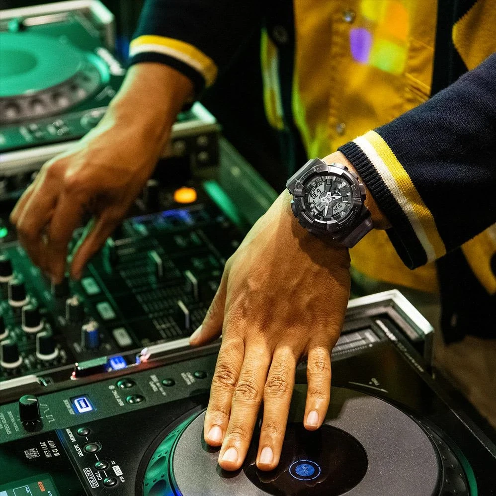 Часы  Casio  G-Shock Casio GM-110MF-1A (фото 6)