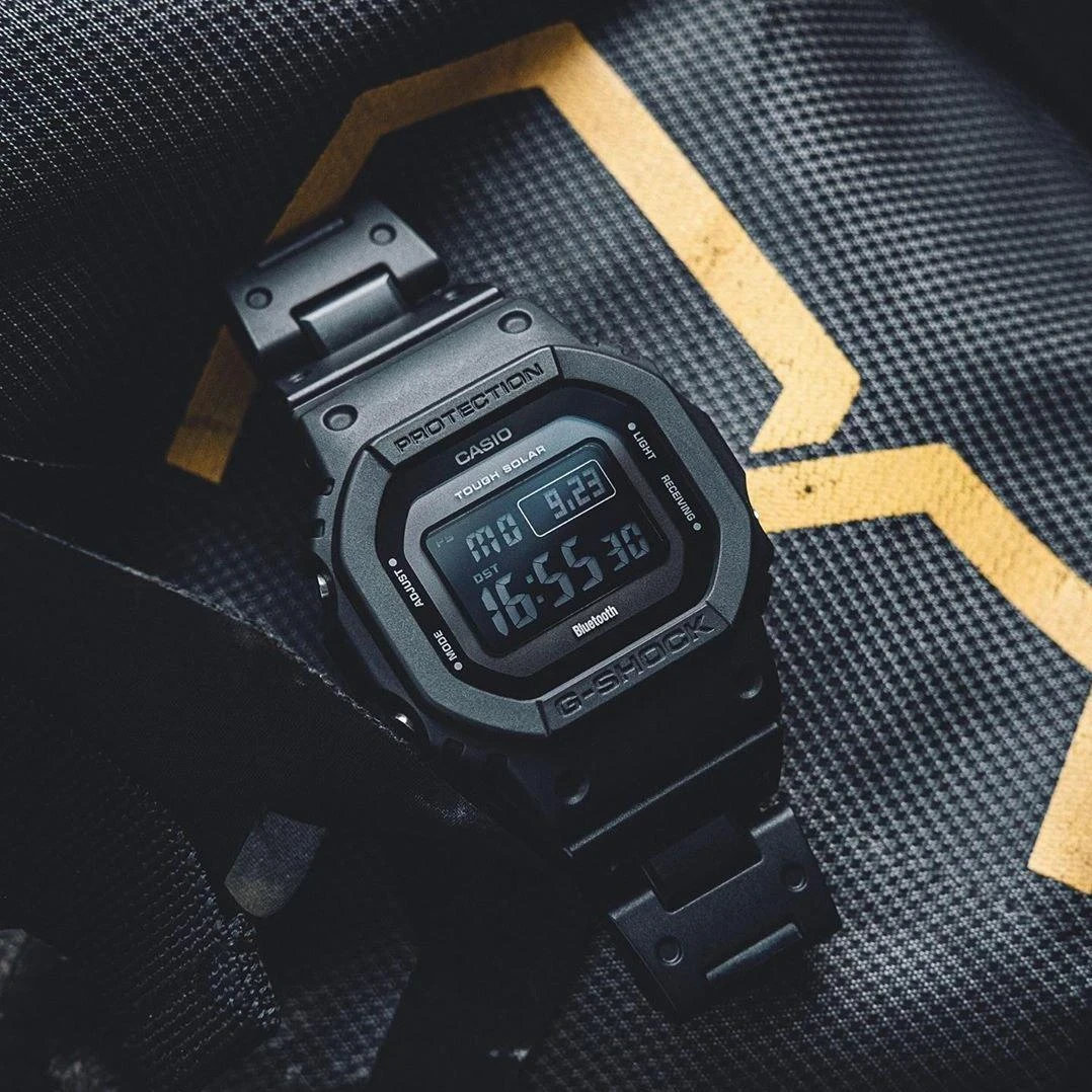 Часы  Casio  G-Shock Casio GW-B5600BC-1B (фото 6)