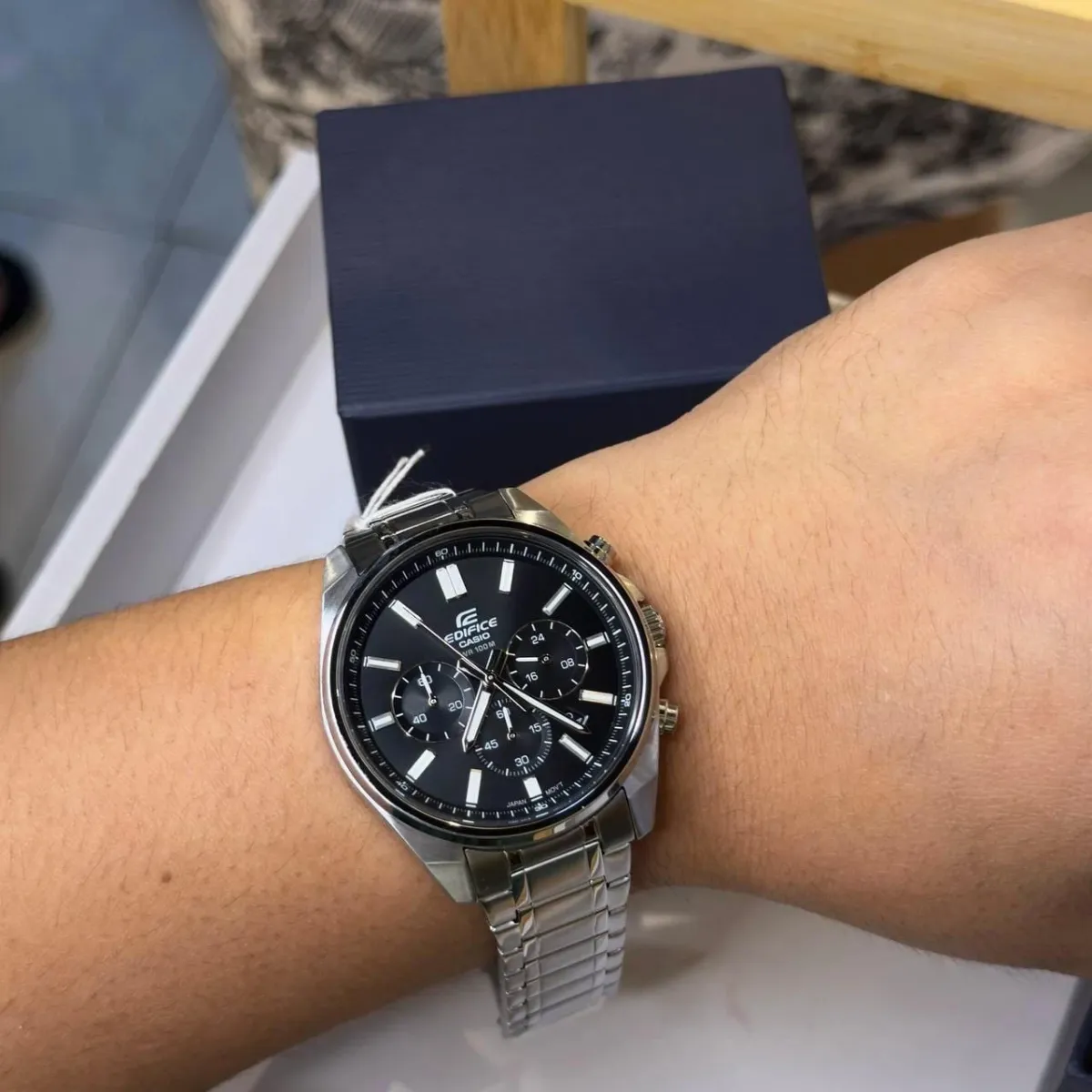 Наручные часы  Casio  Edifice Casio EFV-650D-1A (фото 3)