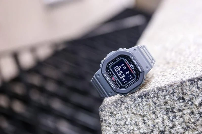 Часы  Casio  G-Shock Casio DW-5610SU-8E (фото 4)
