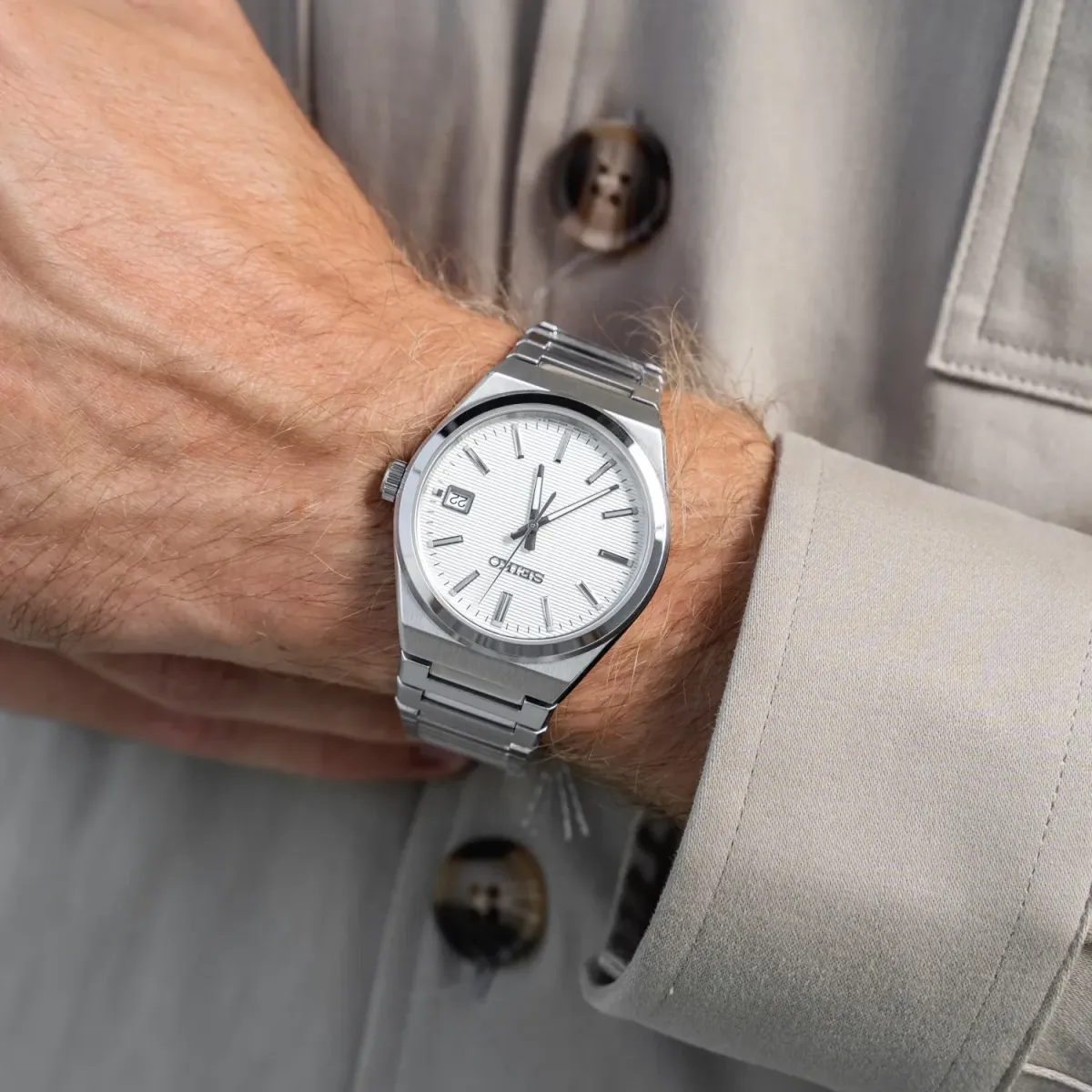 Часы  Seiko  Discover More Seiko SUR553P1 (фото 2)