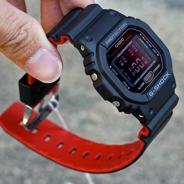 Наручные часы  Casio  G-Shock Casio DW-5600HR-1E (фото 13)