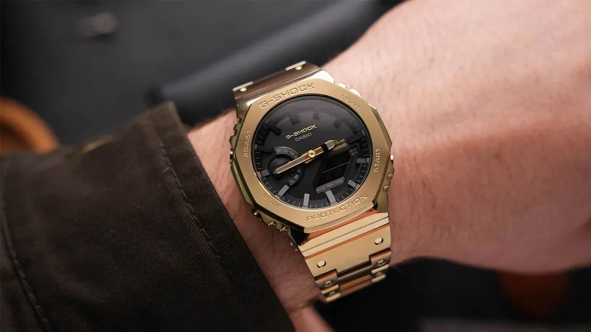 Часы  Casio  G-Shock Casio GM-B2100GD-9A (фото 5)