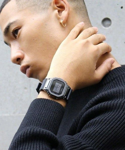 Наручные часы  Casio  G-Shock Casio GM-5600B-1E (фото 2)