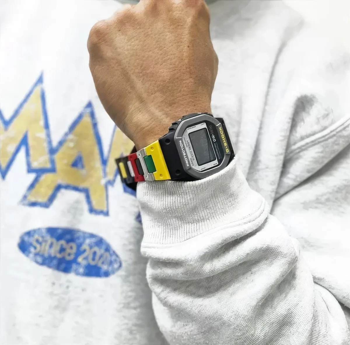 Наручные часы  Casio  G-Shock Casio DW-5610MT-1 (фото 5)