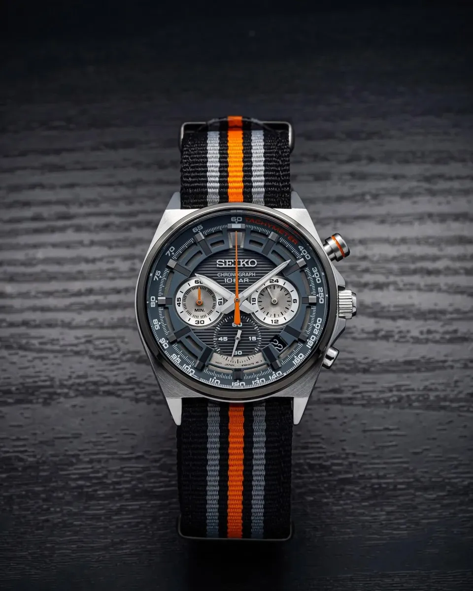 Наручные часы  Seiko  Discover More Seiko SSB403P1 (фото 2)