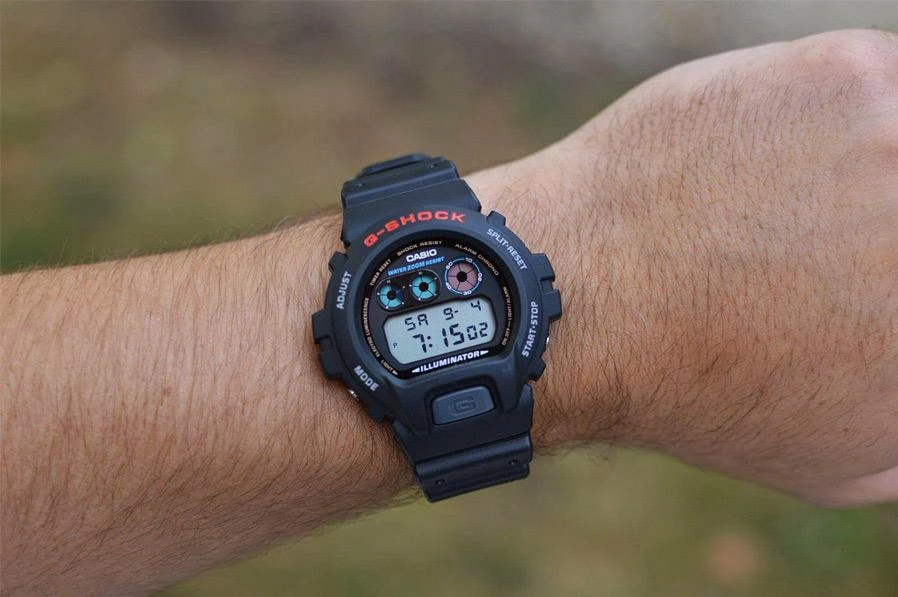 Наручные часы  Casio  G-Shock Casio DW-6900-1V (фото 2)