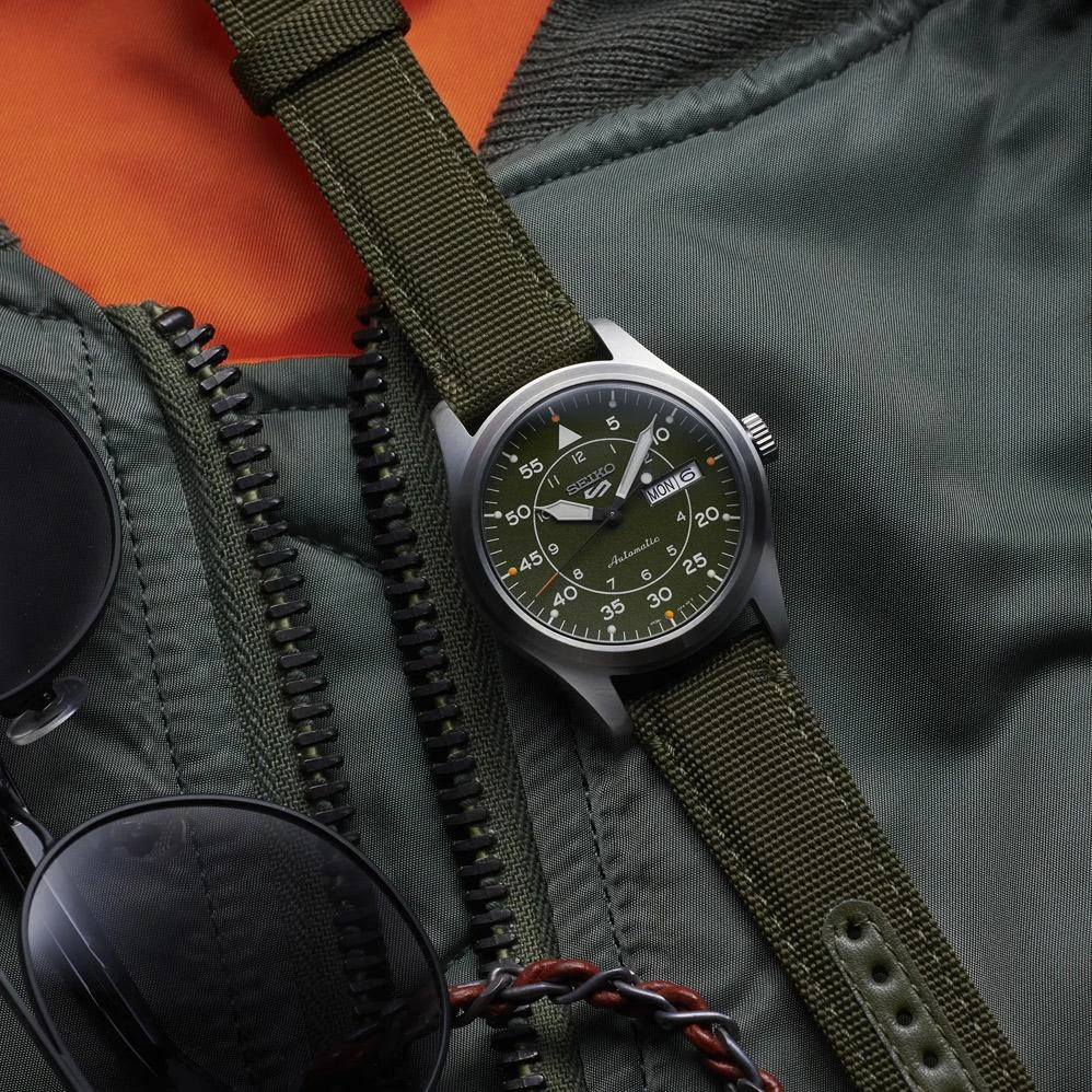 Наручные часы  Seiko  Seiko 5 Sports Seiko SRPH29K1 (фото 2)