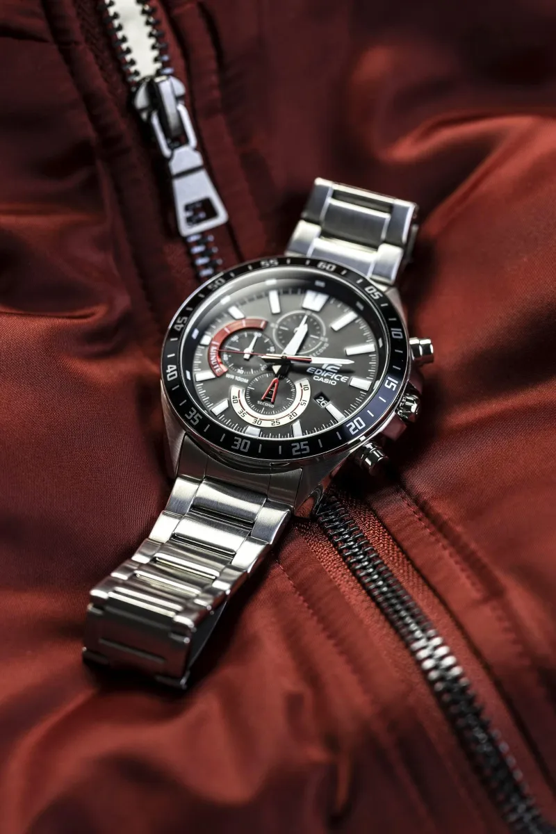 Наручные часы  Casio  Edifice Casio EFV-620D-1A4 (фото 3)