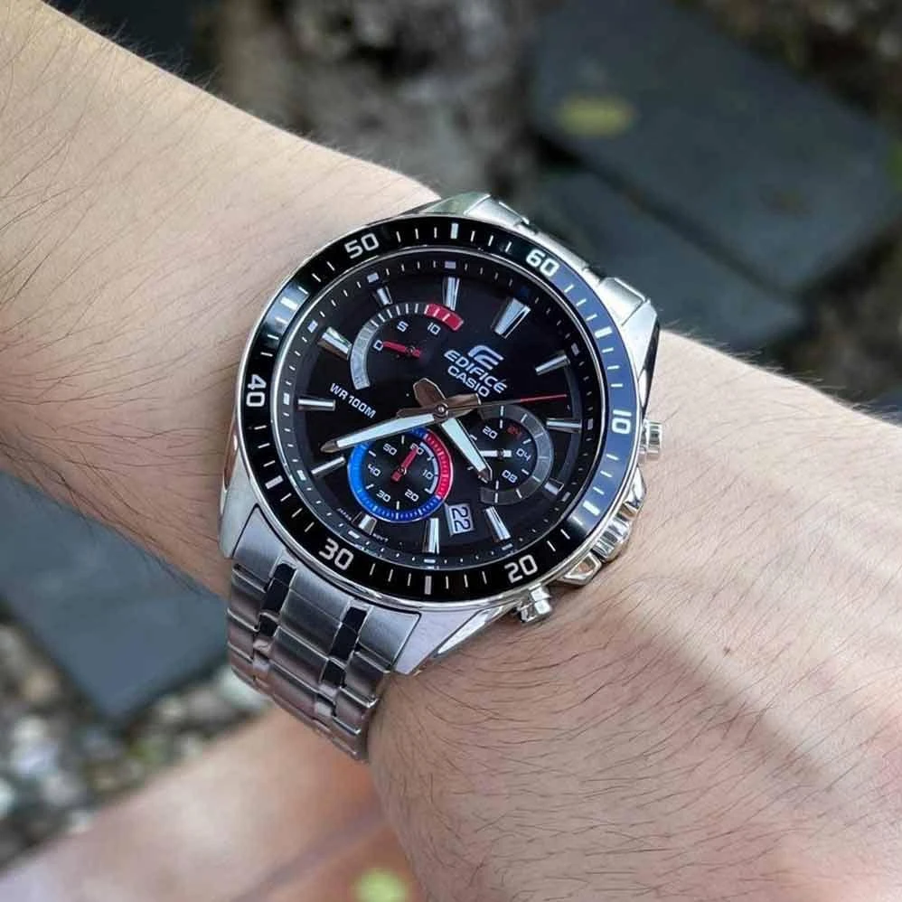 Наручные часы  Casio  Edifice Casio EFR-552D-1A3 (фото 4)