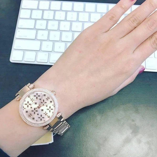 Наручные часы  Michael Kors  Gold-Tone Michael Kors MK6469 (фото 3)