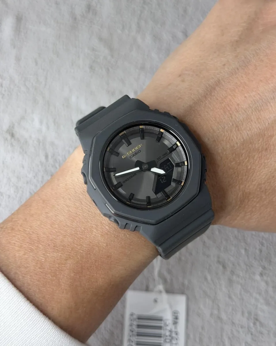 Наручные часы  Casio  G-Shock Casio GMA-P2126W-8A (фото 2)