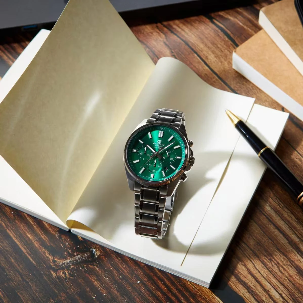 Наручные часы  Casio  Edifice Casio EFV-650D-3A (фото 3)