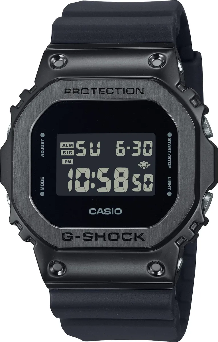 Наручные часы  Casio  G-Shock Casio GM-5600UB-1E (фото 1)