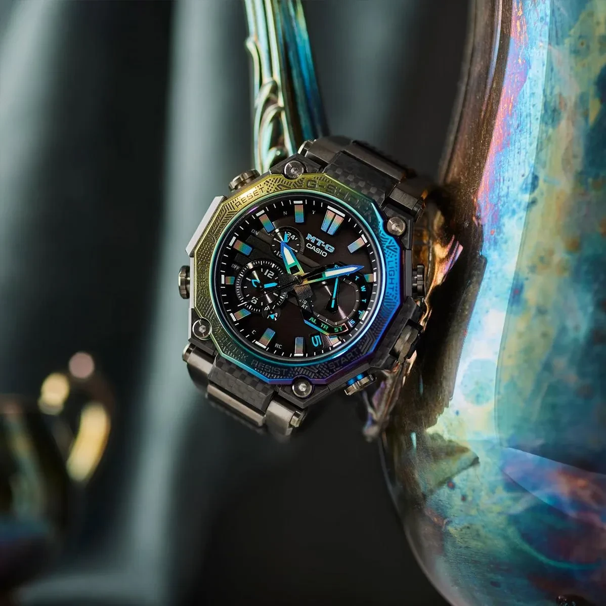 Часы  Casio  G-Shock Casio MTG-B2000YR-1A (фото 5)