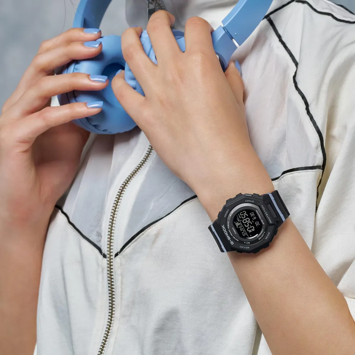 Часы  Casio  G-Shock Casio GMD-B300-1E (фото 2)