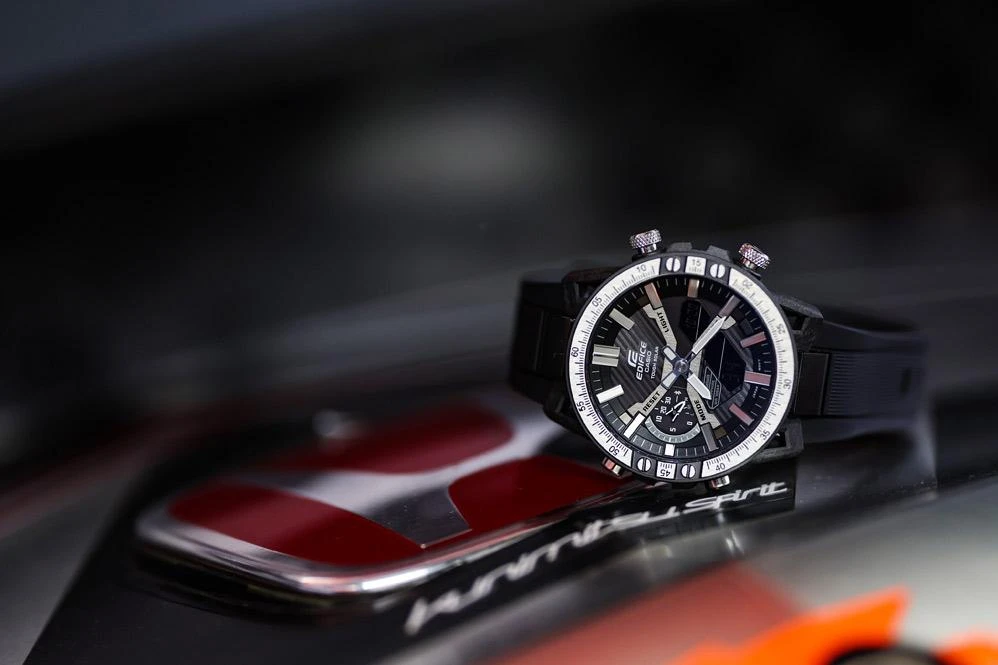 Наручные часы  Casio  Edifice Casio ECB-2000TP-1A (фото 5)