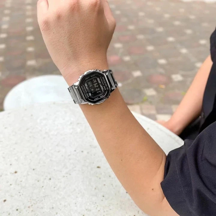 Часы  Casio  G-Shock Casio GMW-B5000BT-1E (фото 6)