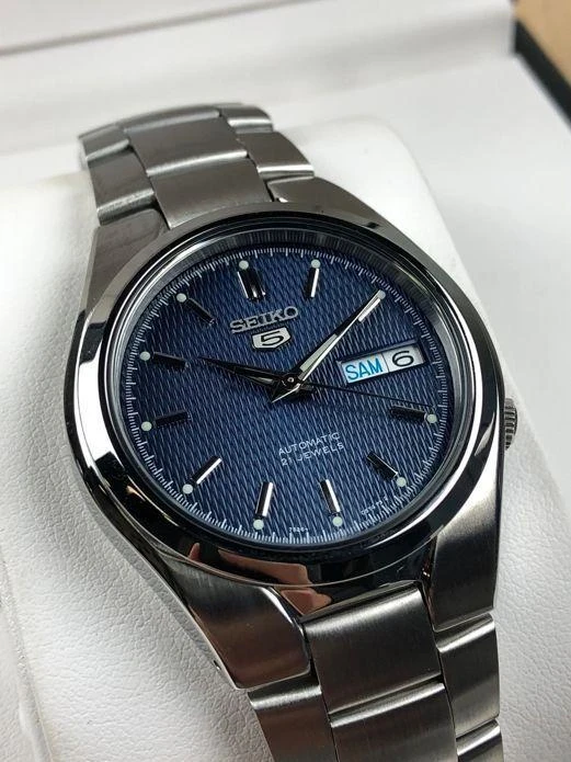 Часы  Seiko  Seiko 5 Seiko SNK603K1 (фото 3)
