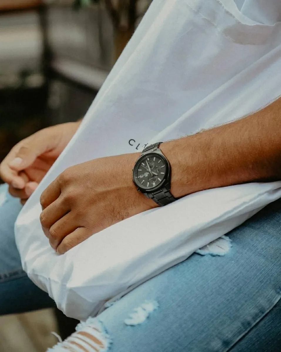 Наручные часы  Casio  Edifice Casio EFV-610DC-1A (фото 3)