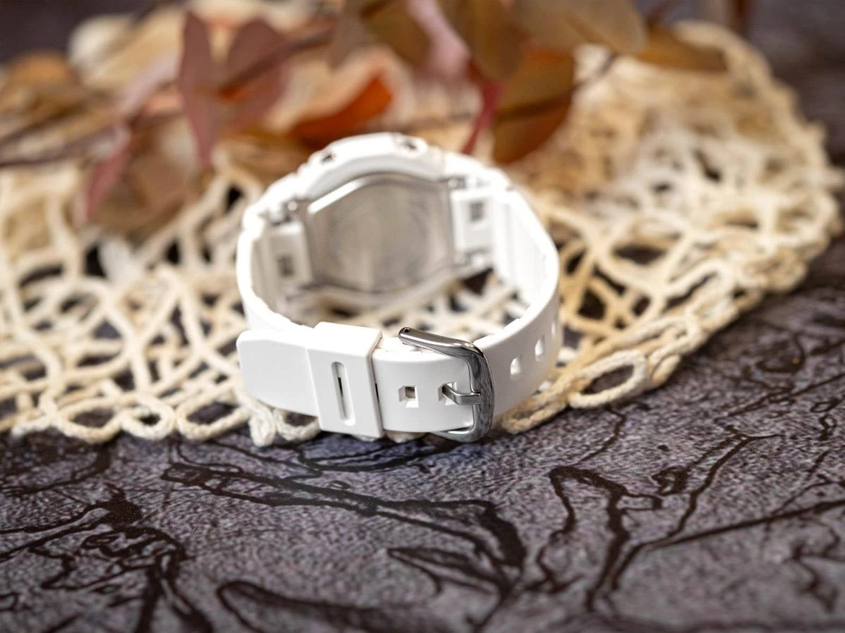 Часы  Casio  G-Shock Casio GMA-P2100VA-7A (фото 7)