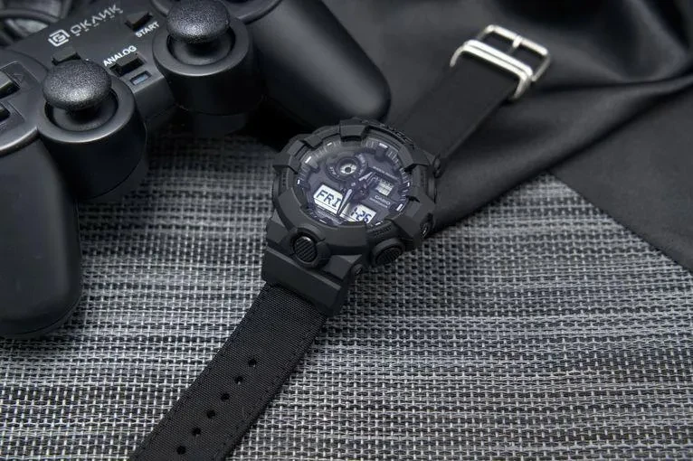 Часы  Casio  G-Shock Casio GA-700BCE-1A (фото 5)