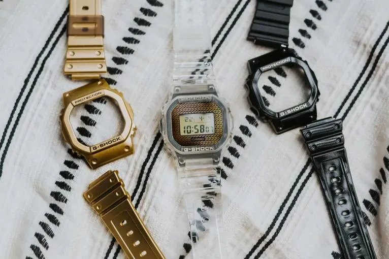 Наручные часы  Casio  G-Shock Casio DWE-5600HG-1E (фото 7)