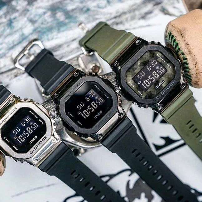 Наручные часы  Casio  G-Shock Casio GM-5600B-3E (фото 10)