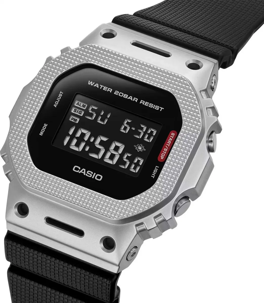 Наручные часы  Casio  G-Shock Casio GM-5600M-1 (фото 5)