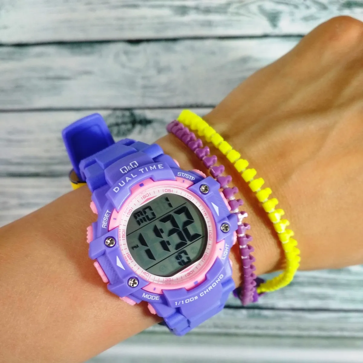 Наручные часы  Q&Q  Superior Women Q&Q M180J804Y (фото 4)