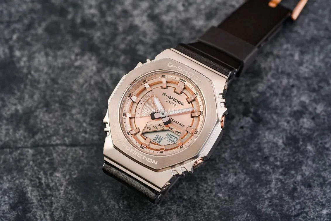 Часы  Casio  G-Shock Casio GM-S2100CB-5A (фото 2)