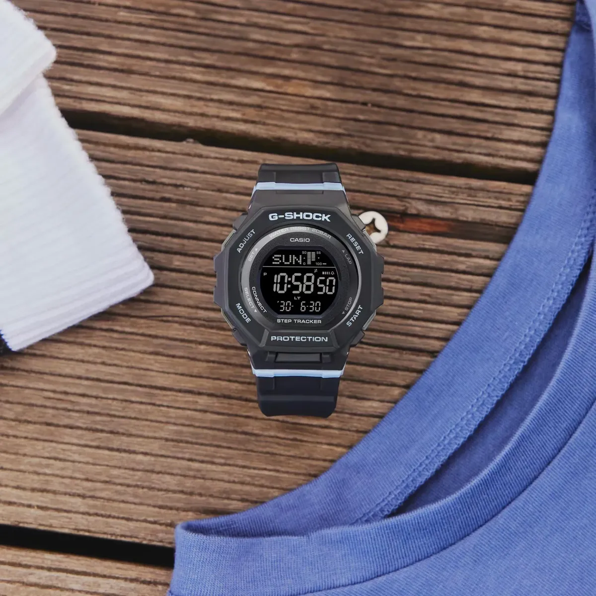 Часы  Casio  G-Shock Casio GMD-B300-1E (фото 3)