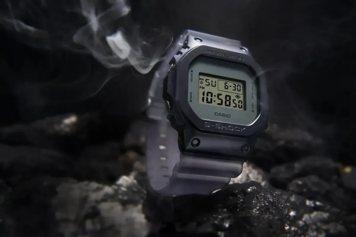 Наручные часы  Casio  G-Shock Casio GM-5600MF-2E (фото 8)