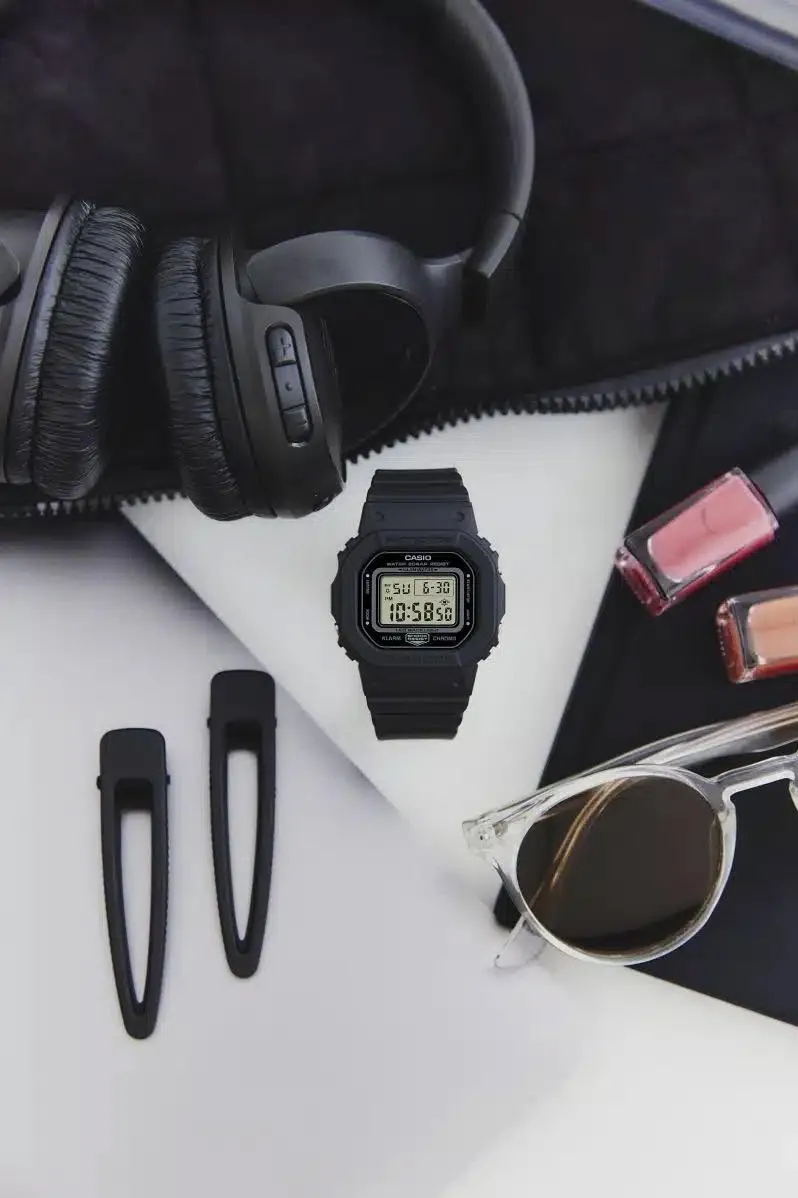 Наручные часы  Casio  G-Shock Casio GMD-S5600BA-1E (фото 2)