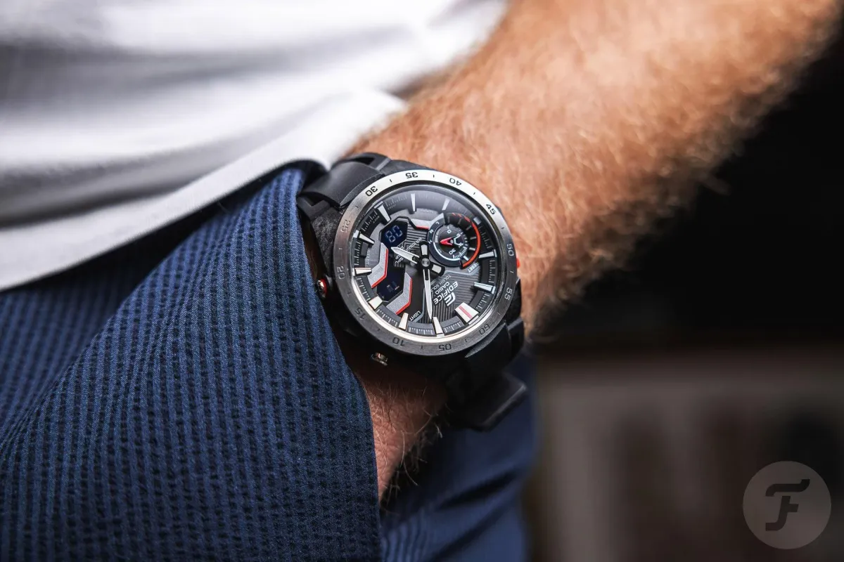 Наручные часы  Casio  Edifice Casio ECB-2200P-1A (фото 3)