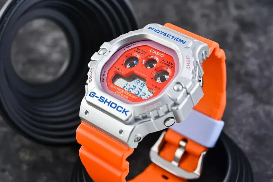Наручные часы  Casio  G-Shock Casio DW-5900EU-8A4 (фото 4)
